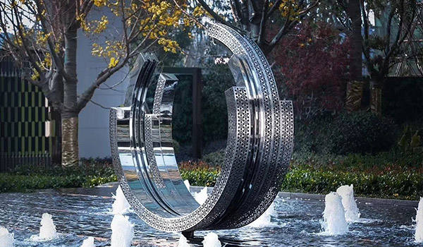 �\Փ�@�־��^����ˇ�g��